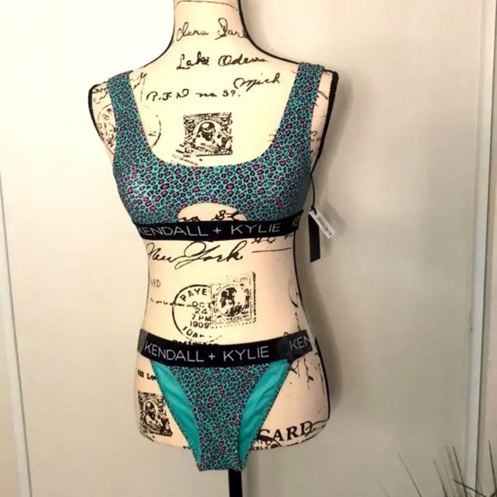 NWT! Kendall & Kylie Peekaboo Bikini size XS - Picture 2 of 10